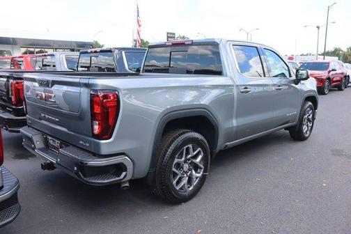 2025 GMC Sierra 1500 SLE