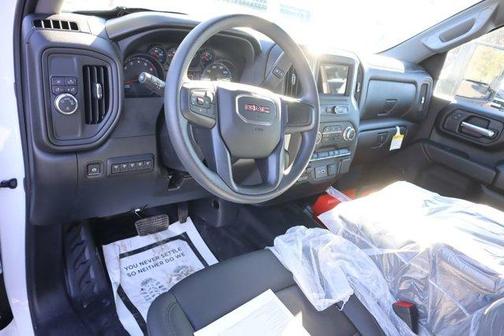 2025 GMC Sierra 2500 Pro