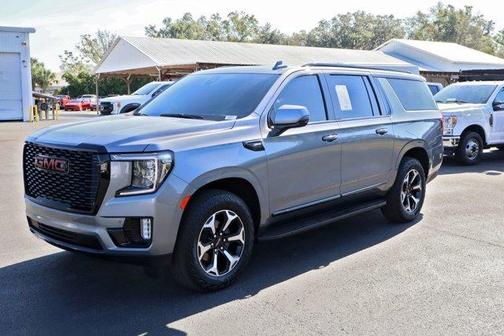 2022 GMC Yukon XL SLT