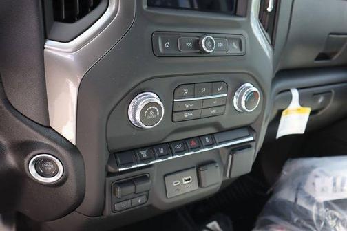 2025 GMC Sierra 2500 Pro