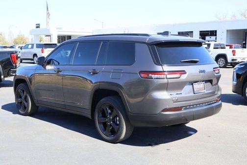 2022 Jeep Grand Cherokee L Laredo