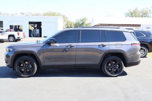 2022 Jeep Grand Cherokee L Laredo