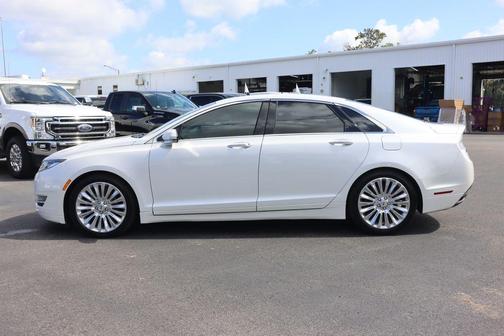 2016 Lincoln MKZ Base