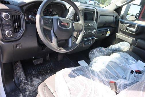 2025 GMC Sierra 2500 Pro