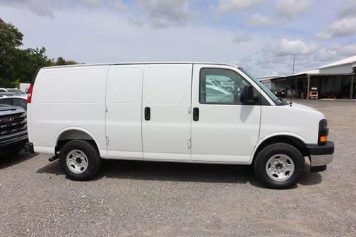 2025 GMC Savana 2500 Work Van