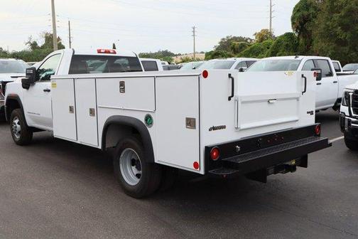 2025 GMC Sierra 3500 Pro