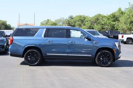 Metallic 2026 GMC Yukon XL Denali