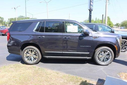 2025 GMC Yukon Elevation