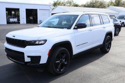 2023 Jeep Grand Cherokee L Laredo