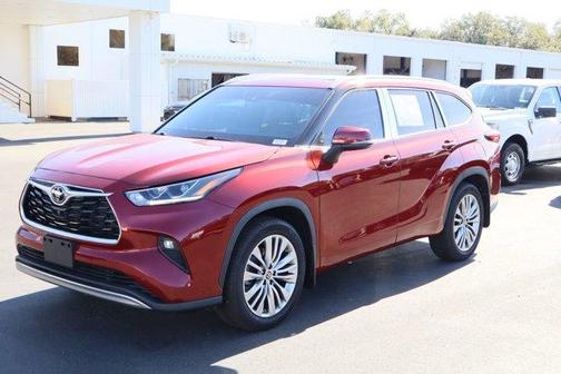 2022 Toyota Highlander Platinum