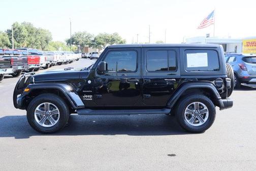 Black Clearcoat 2020 Jeep Wrangler Unlimited Sahara