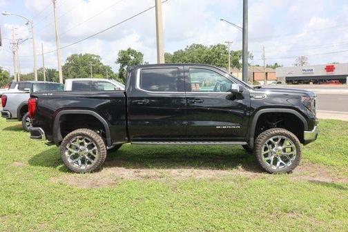 2025 GMC Sierra 1500 SLE