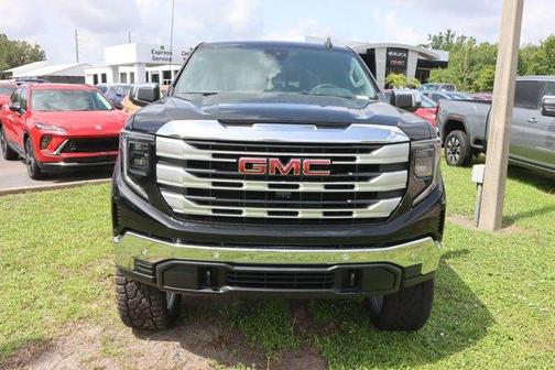 2025 GMC Sierra 1500 SLE