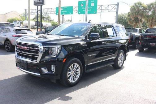 2022 GMC Yukon SLT