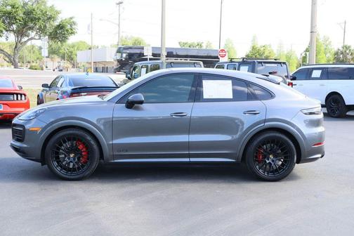 Quartzite Grey Metallic 2023 Porsche Cayenne GTS