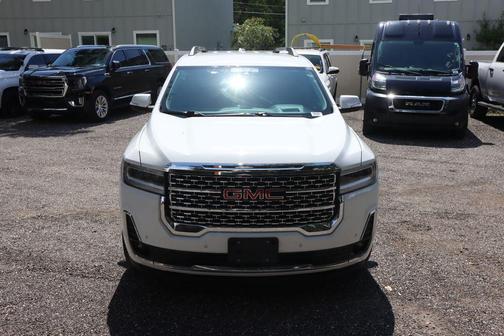 2022 GMC Acadia Denali