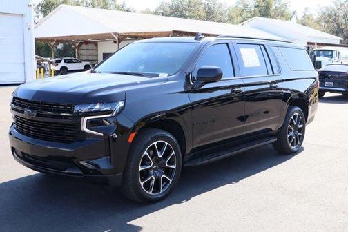 2023 Chevrolet Suburban RST