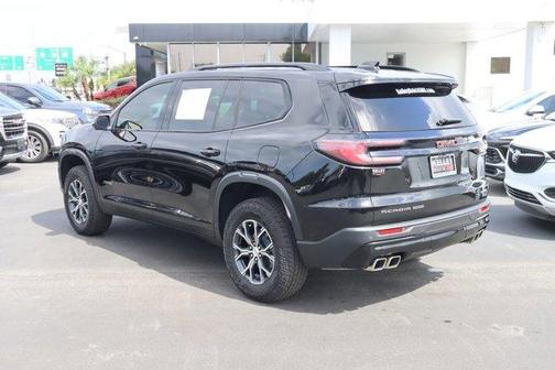 2024 GMC Acadia AT4