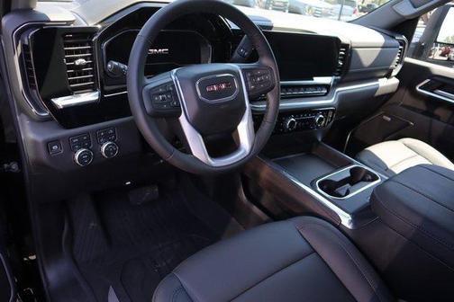 2025 GMC Sierra 2500 SLT