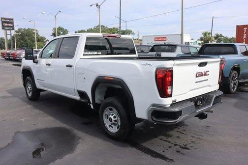 2023 GMC Sierra 2500 Pro