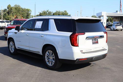 2024 GMC Yukon SLT