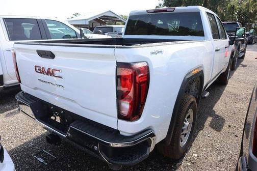 2025 GMC Sierra 2500 Pro
