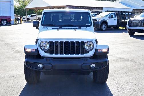 2025 Jeep Gladiator Sport