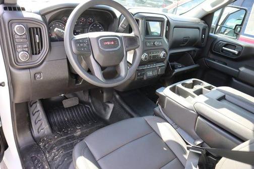 2025 GMC Sierra 2500 Pro