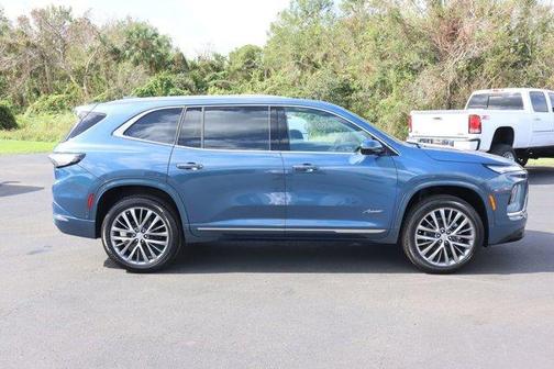 2025 Buick Enclave Avenir