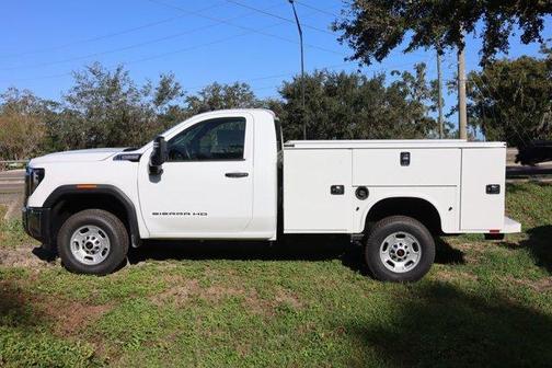 2024 GMC Sierra 2500 Pro