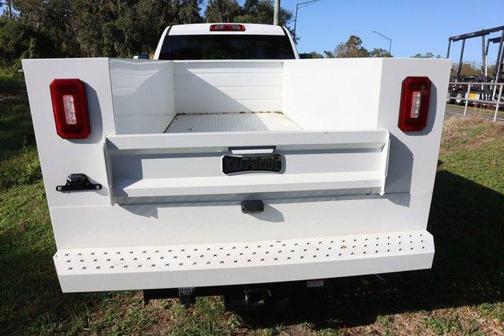 2024 GMC Sierra 2500 Pro