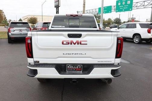 2025 GMC Sierra 2500 Denali