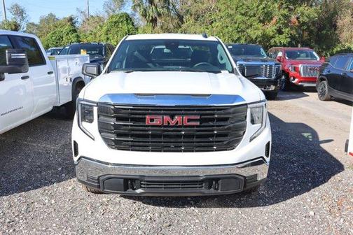2025 GMC Sierra 1500 Pro