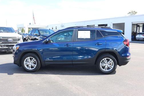 2022 GMC Terrain SLE