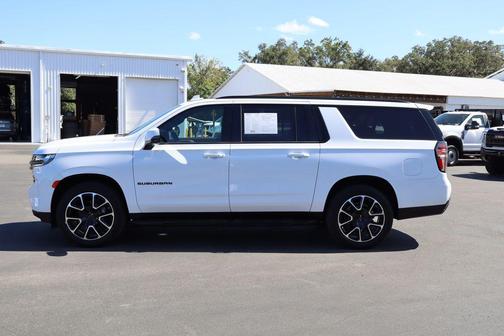 2022 Chevrolet Suburban RST