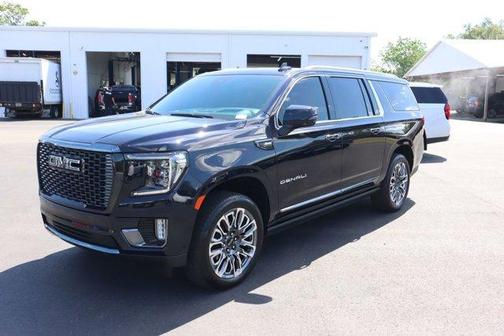 2023 GMC Yukon XL Denali Ultimate