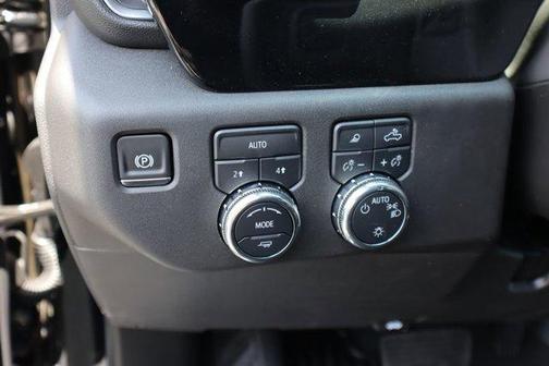 2025 GMC Sierra 1500 SLE