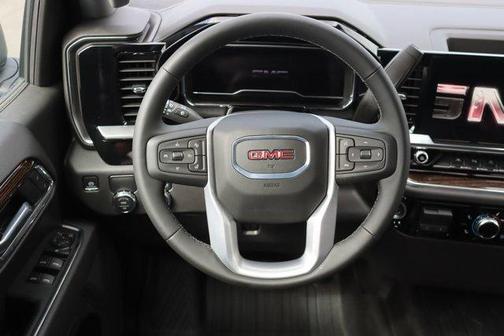 2025 GMC Sierra 1500 SLE