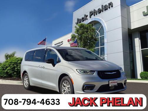 2026 Chrysler Pacifica L