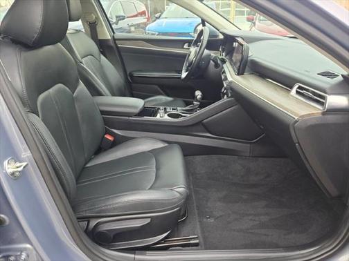 2023 Kia K5 EX