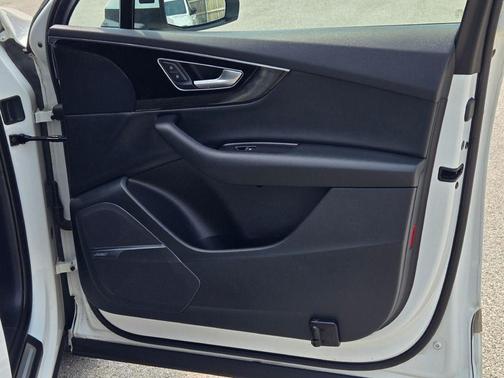 2019 Audi Q7 55 Premium Plus