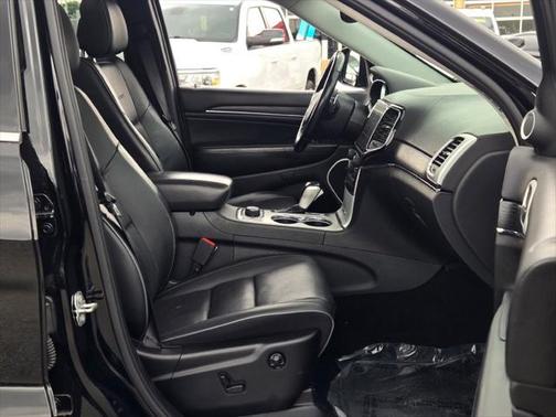 2020 Jeep Grand Cherokee Summit