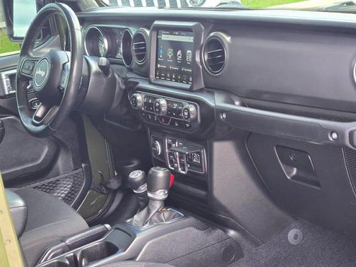2021 Jeep Gladiator Willys 4x4