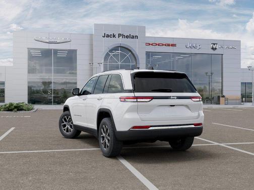 White 2027 Jeep Grand Cherokee Laredo