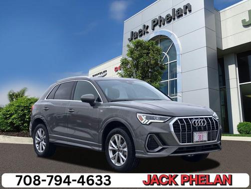 2025 Audi Q3 Premium 45 TFSI S line quattro Tiptronic