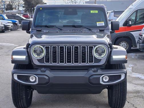 2026 Jeep Wrangler 4-Door Sahara 4x4
