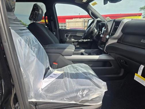2025 RAM 2500 Big Horn Crew Cab 4x4 8' Box