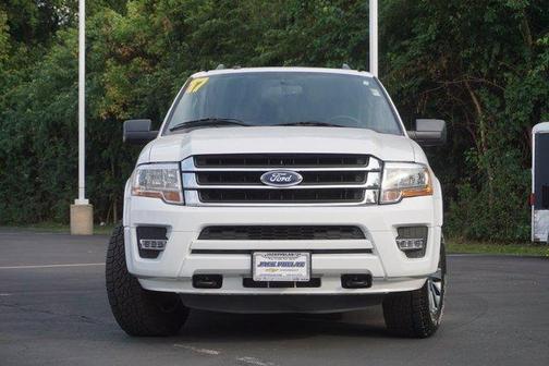 Photo 4 of 53 of 2017 Ford Expedition XLT