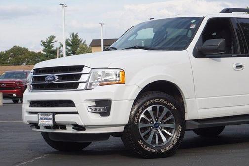 Photo 2 of 53 of 2017 Ford Expedition XLT