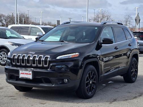 Diamond Black Crystal Pearlcoat 2017 Jeep Cherokee Latitude